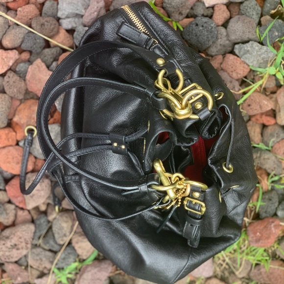 Coach Madison black leather Marielle Drawstring hobo bucket bag plus charms - Picture 8 of 15